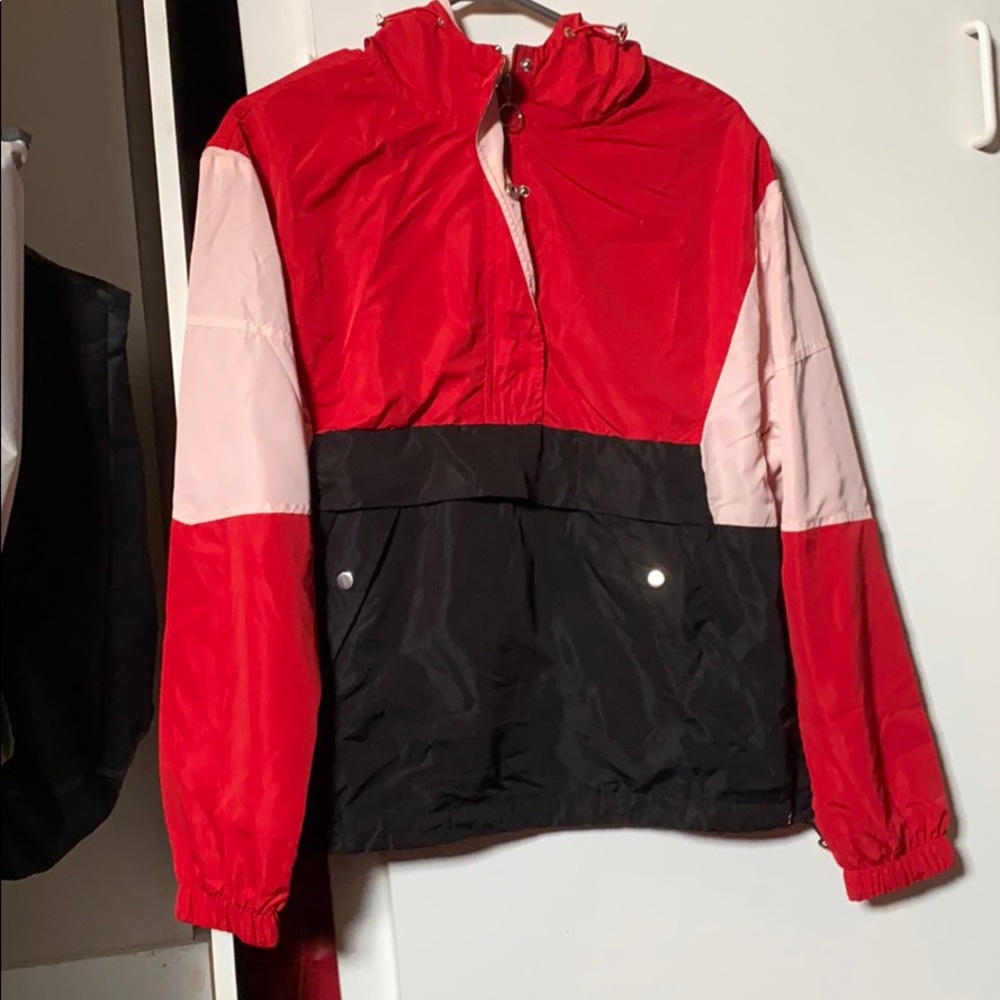 Wind breaker